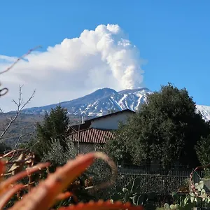 Landhuis Etna-mare, Piedimonte Etneo